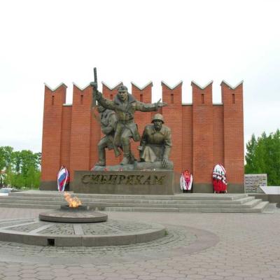 Мемориальный комплекс «Воинам-сибирякам», Ленино-Снегирёвский военно-исторический музей